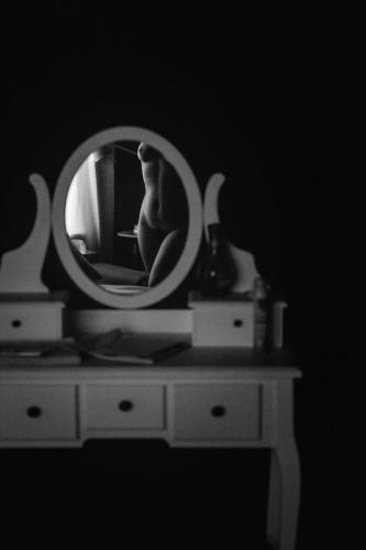 Lo specchio, 2016